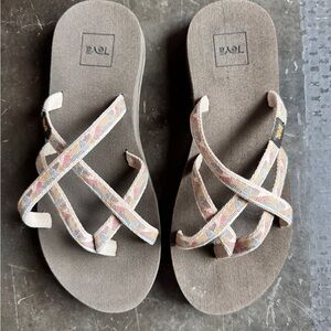 Teva Women's Olowahu sandals